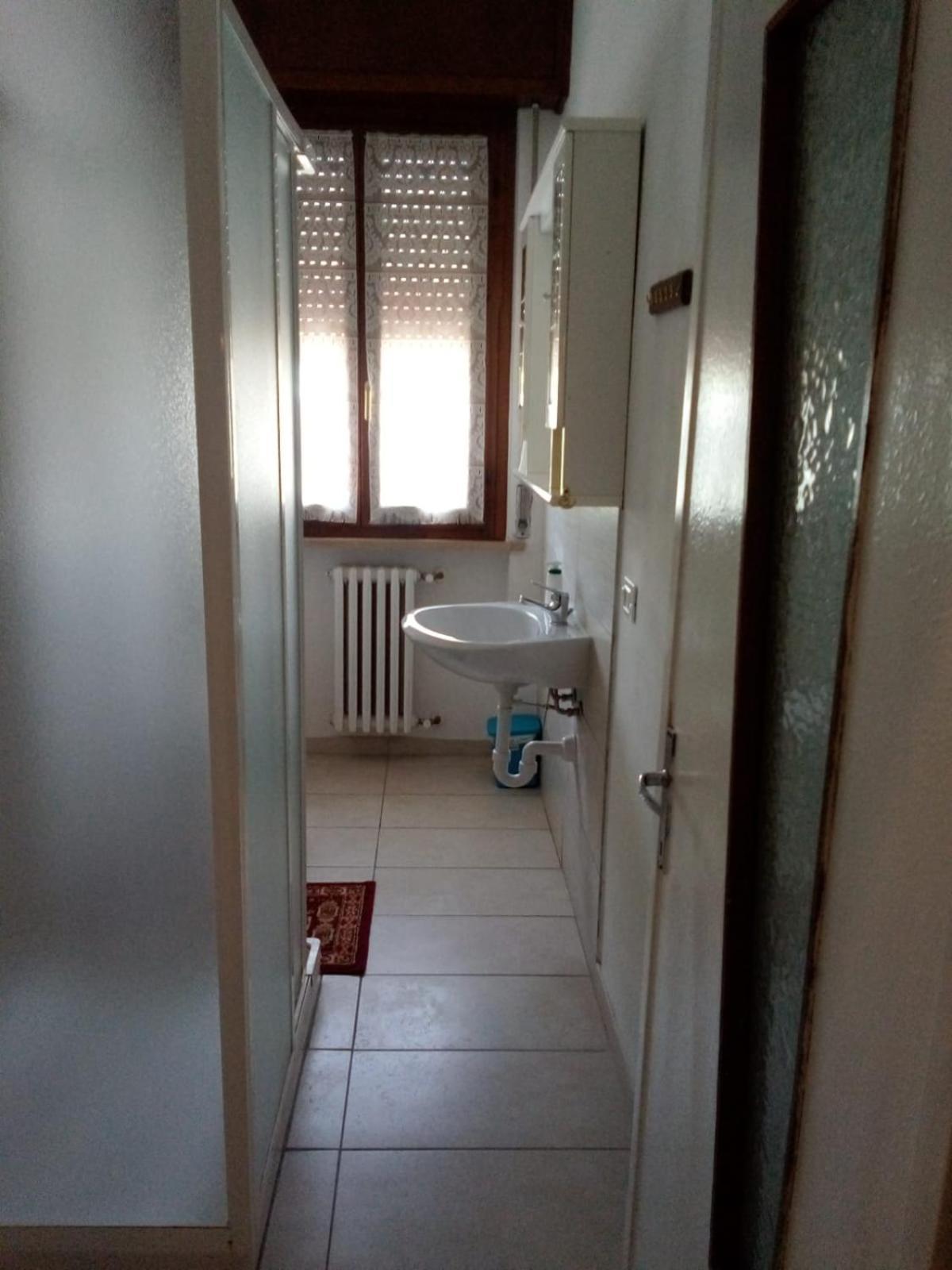 Kola Age Hotell Peschiera del Garda Rum bild